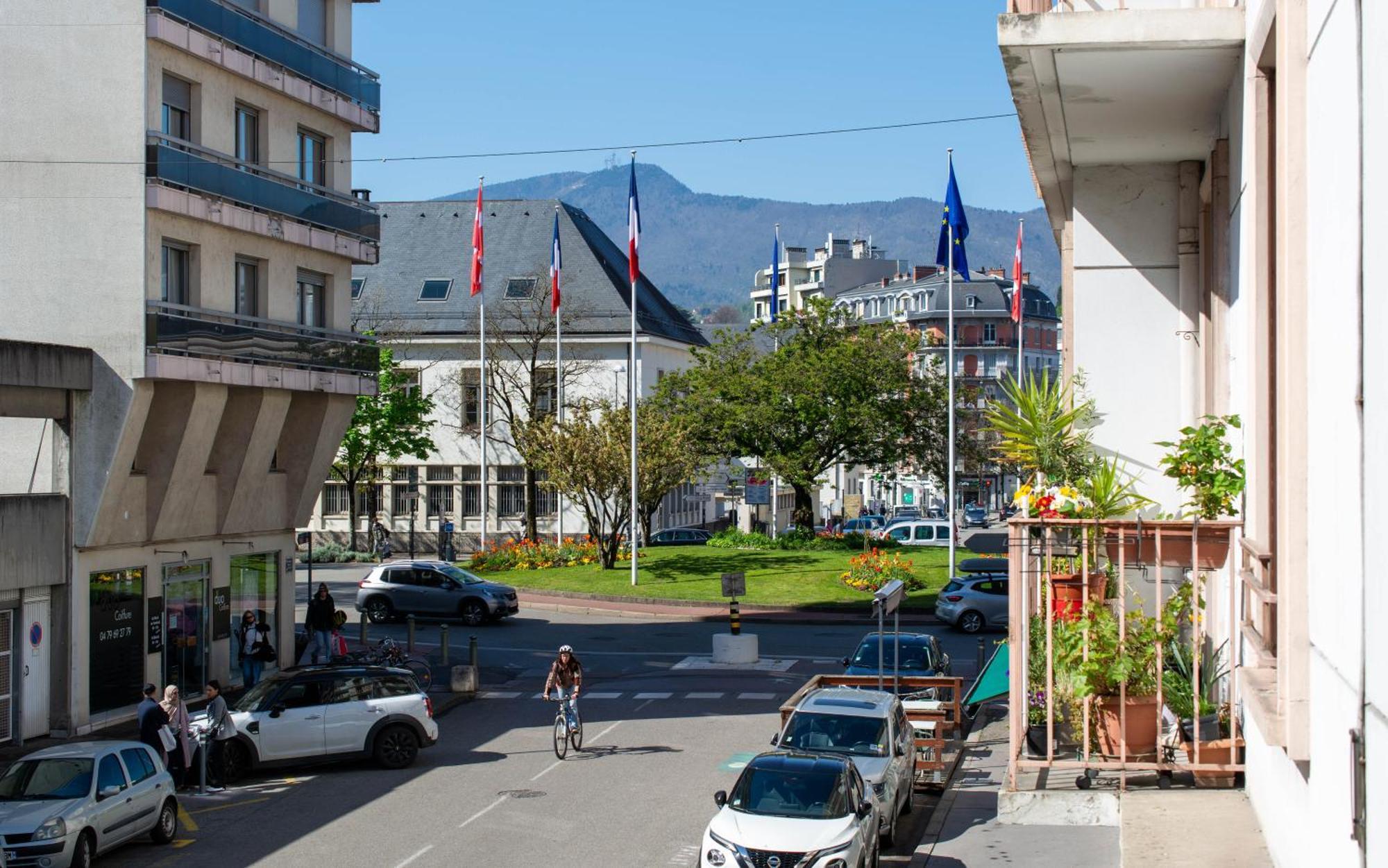 Appartement T3 Gare De Chambery Centre Ville Экстерьер фото